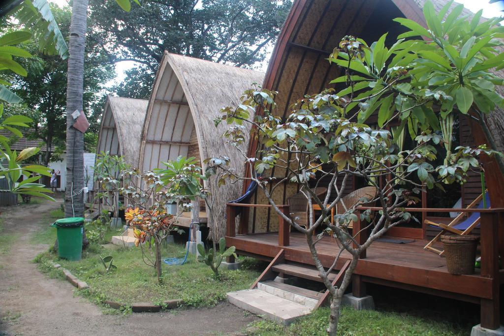 Star Bar And Bungalows Gili Air Luaran gambar